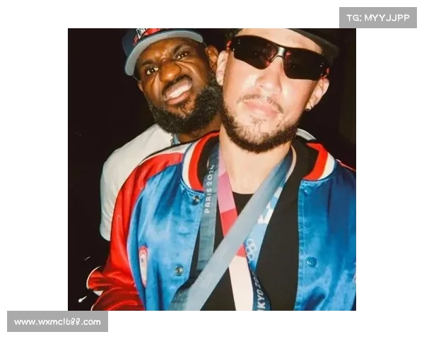 布克与球队管理层关系微妙探讨：从合作到冲突的演变与影响